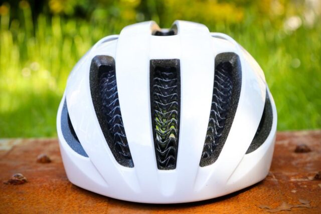 Bontrader Wave Cel Stravos Helmet 1